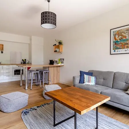 La Casa De Sophie T3 Avec Jardinet, Parking Privé - Port De Appartamento