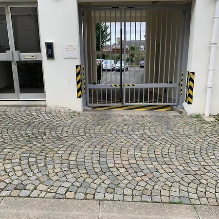La Casa De Sophie T3 Avec Jardinet, Parking Privé - Port De Appartamento